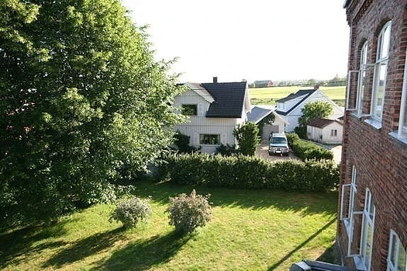 Hage mot Ekebergveien sett fra 2. etg. Galleribilde