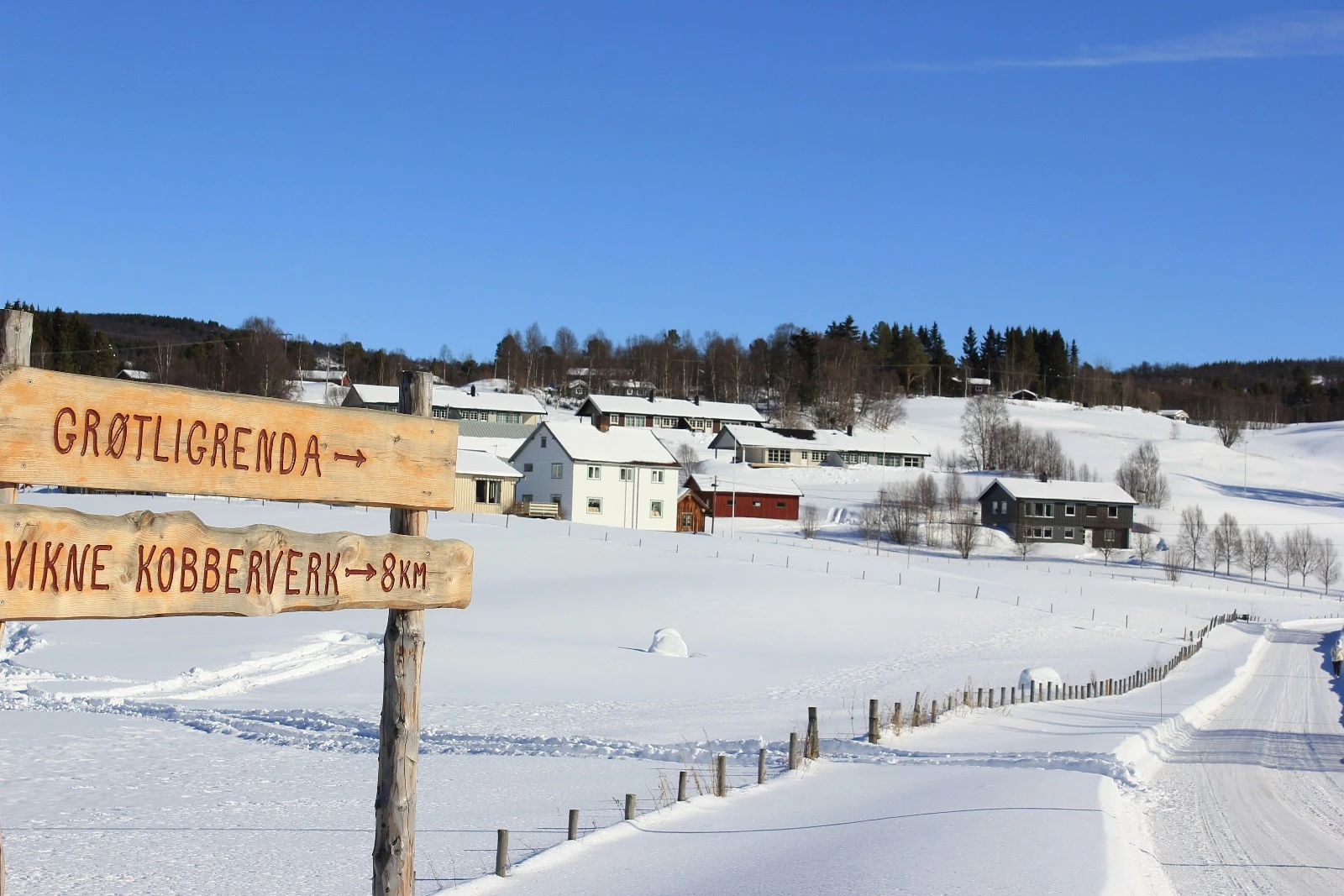 Avkjørsel fra riksveg 3 Galleribilde