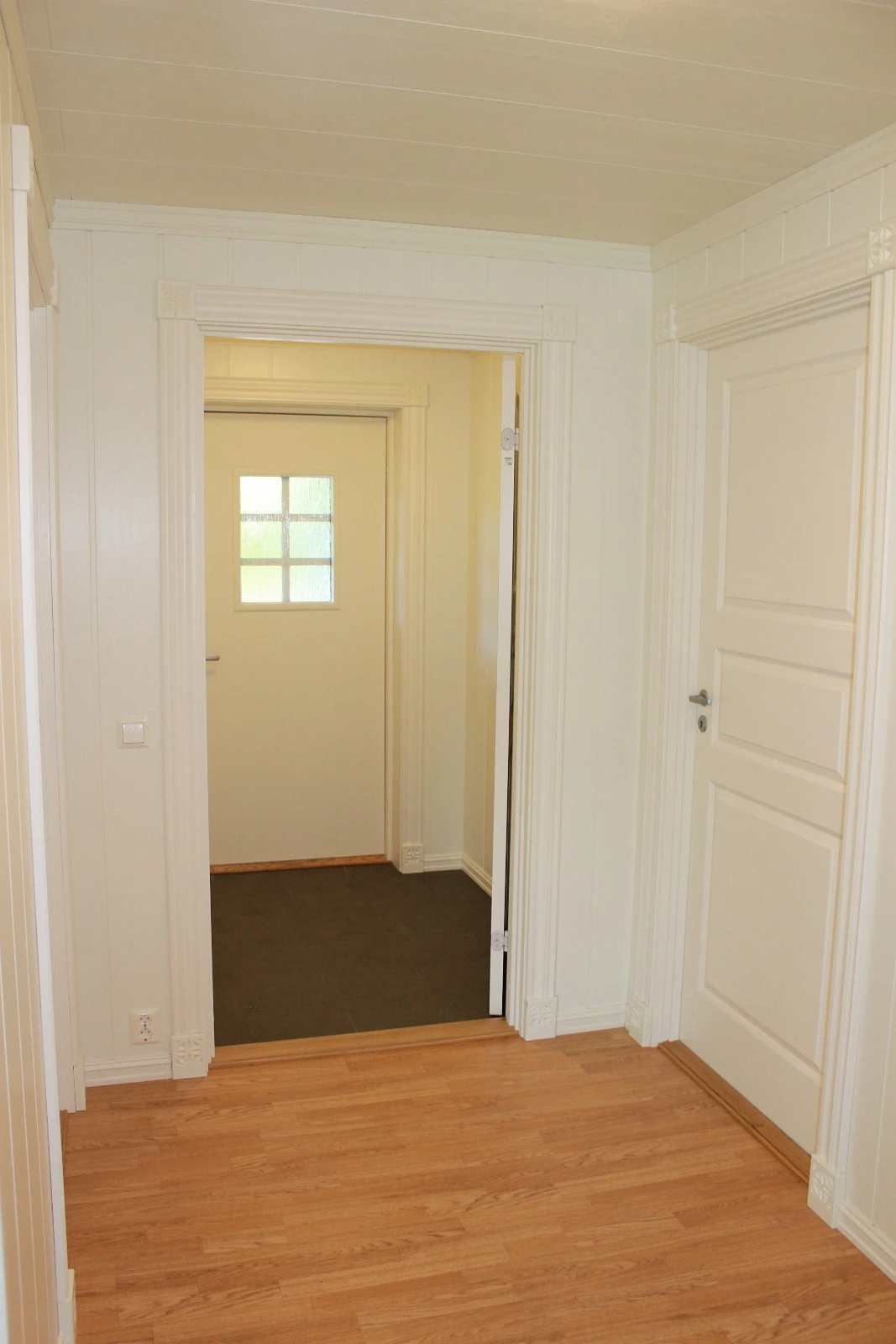 Utgang sett fra stue Galleribilde