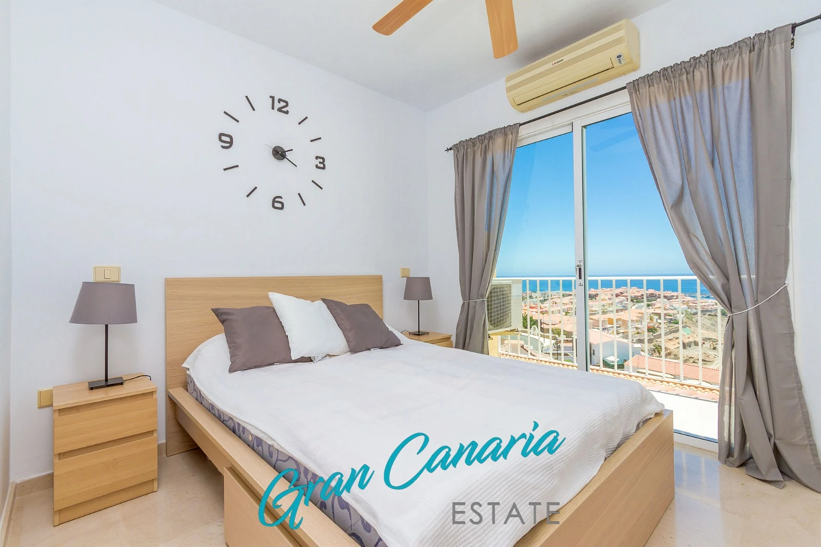 Soverom 1 i 2. etasje, med egen balkong Galleribilde