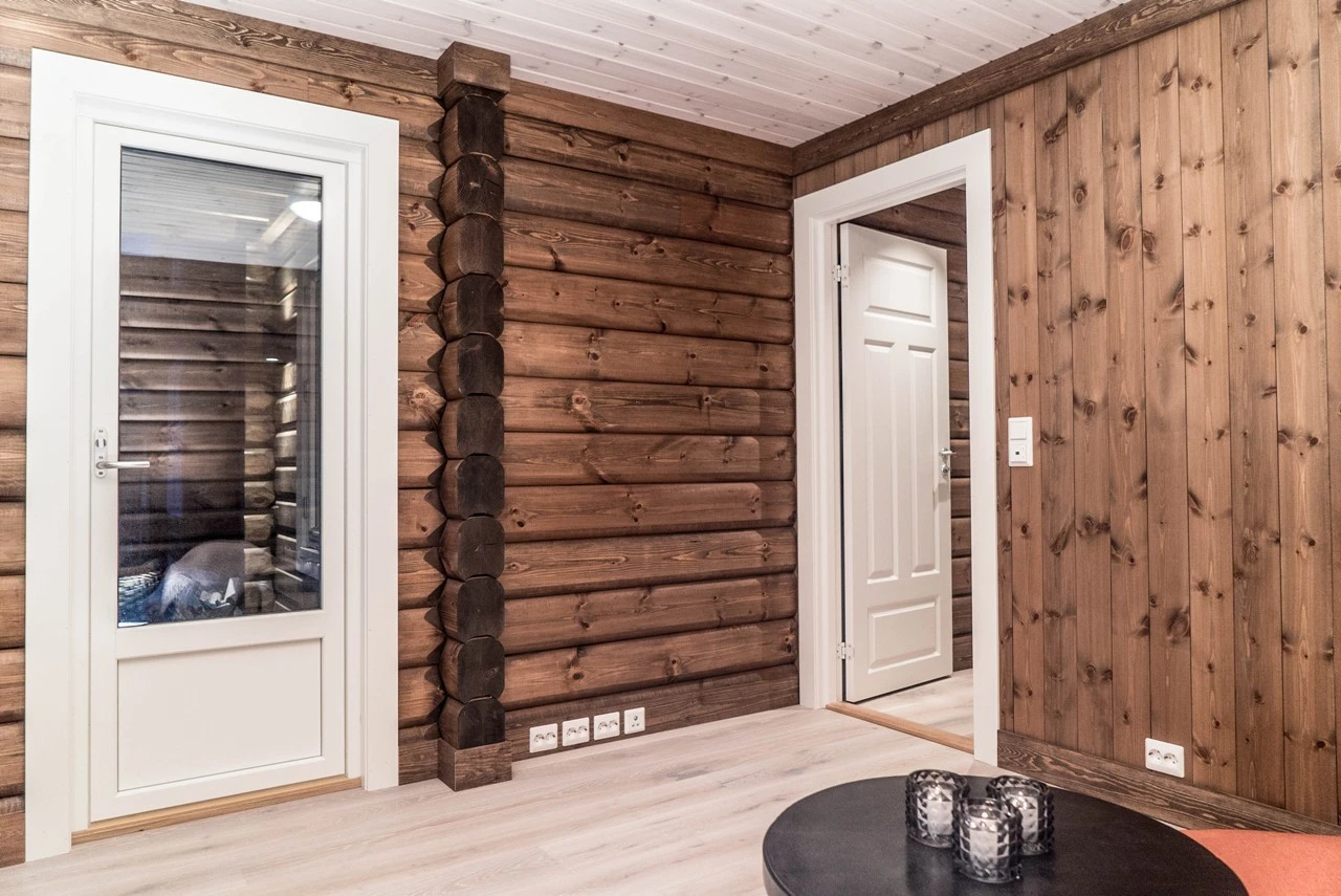 Egen TV-stue i første etasje - Herfra er det også utgang til utearealene Galleribilde