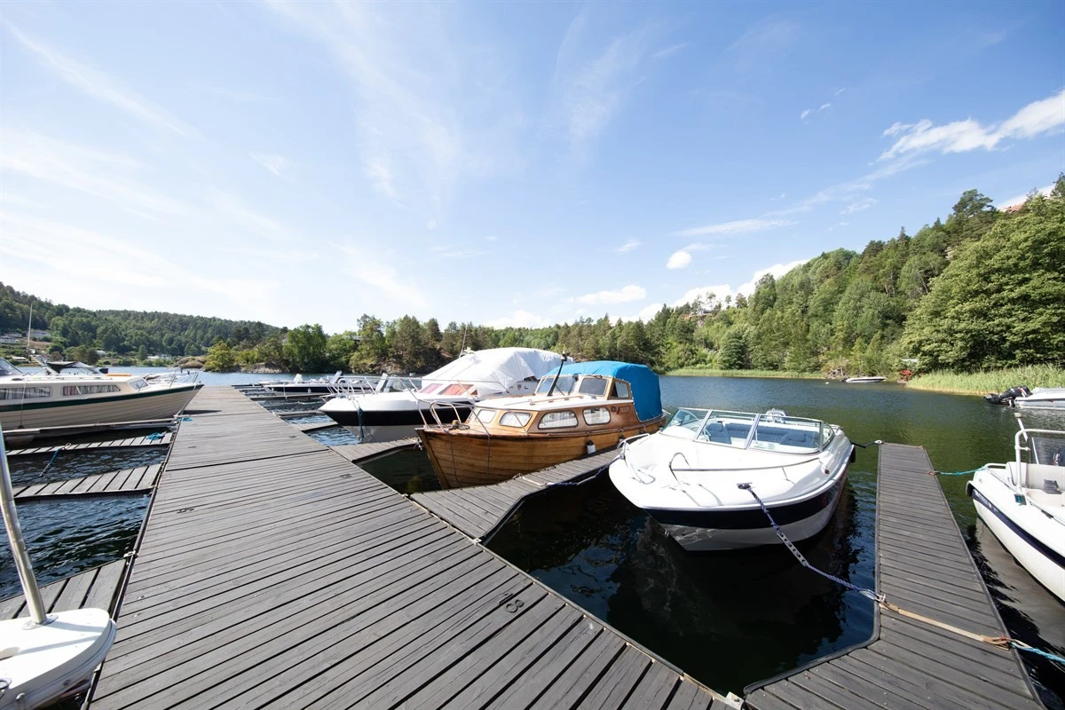 Det følger båtplass med boligen. Galleribilde