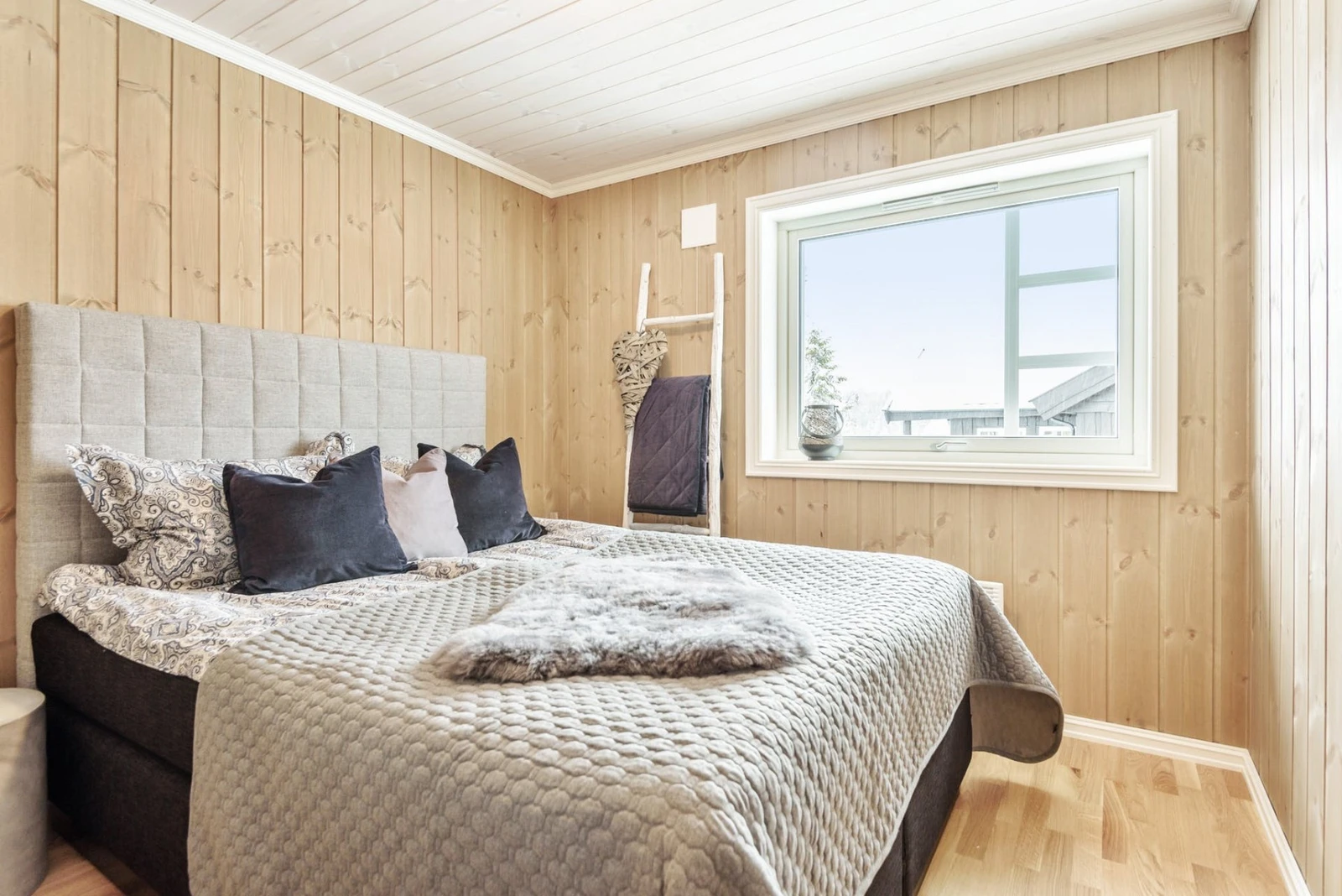 Ferdig kundetilpasset Gråhø hytte. Galleribilde