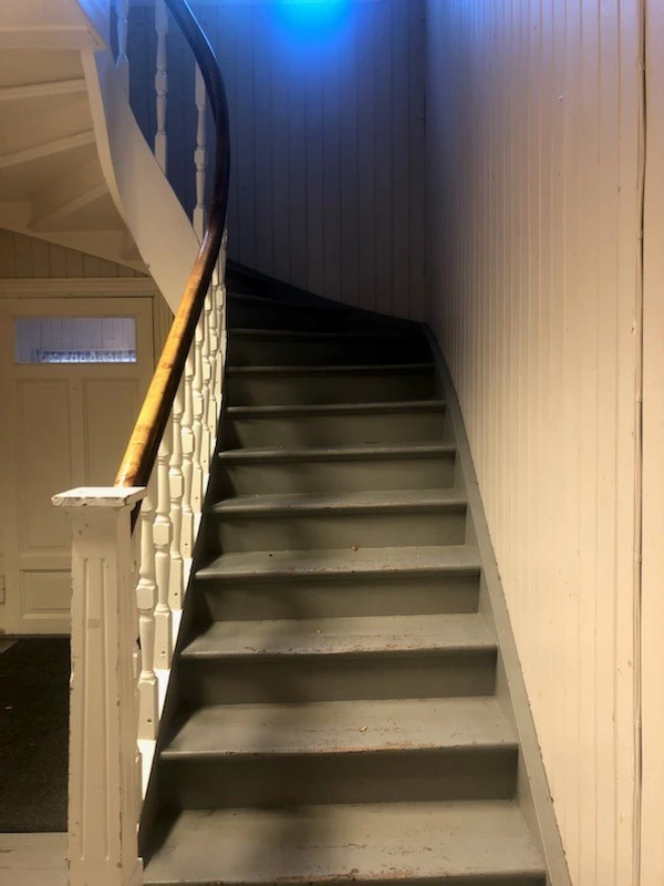 Trapp opp til 2. etg Galleribilde