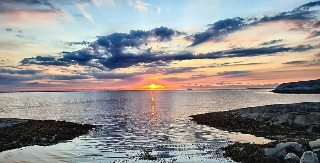 Flotte solnedganger over Ramsøyfjorden Galleribilde