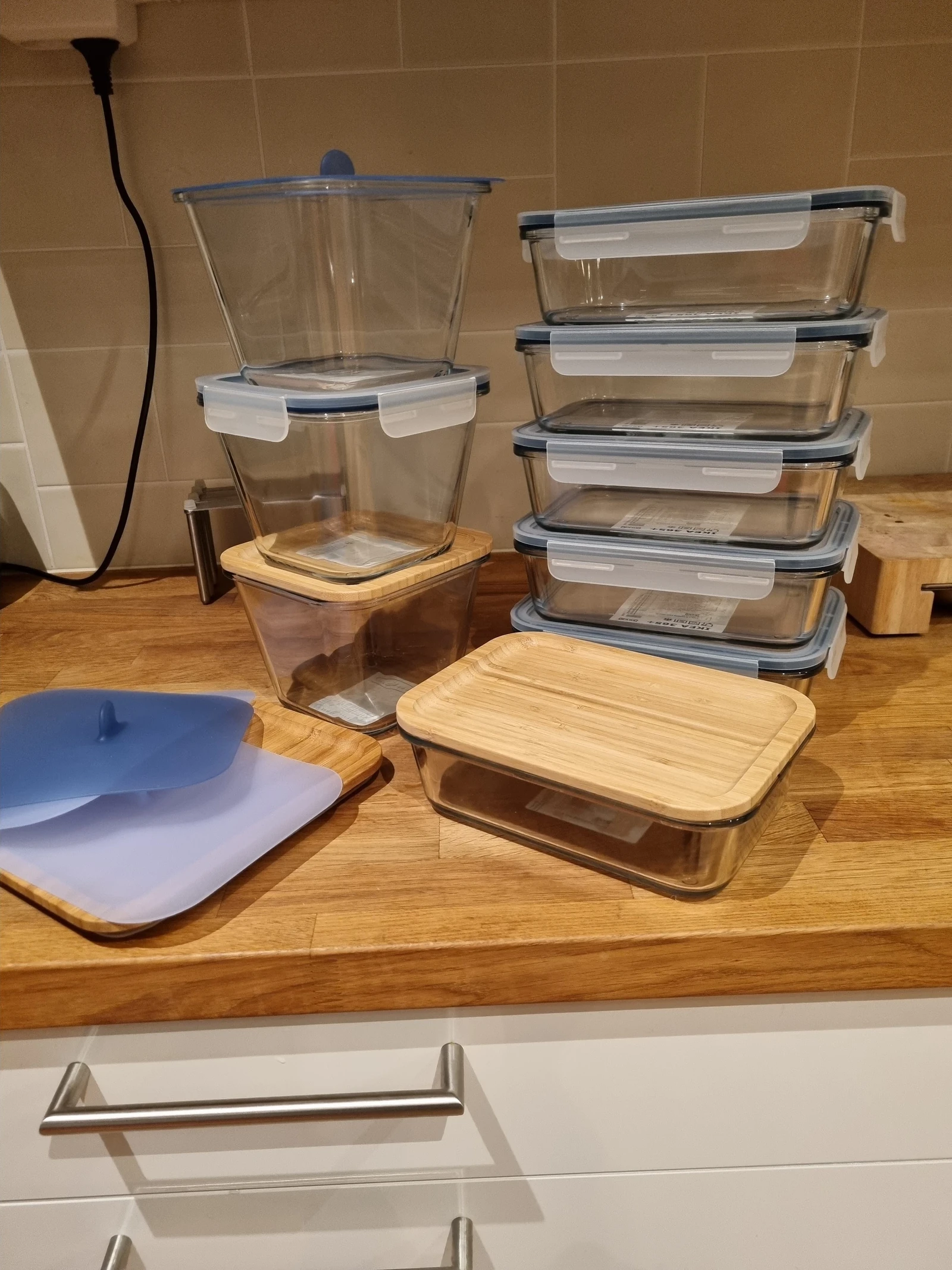 Matlagrings beholdere I glass , så man kan lage middag for flere dager Galleribilde