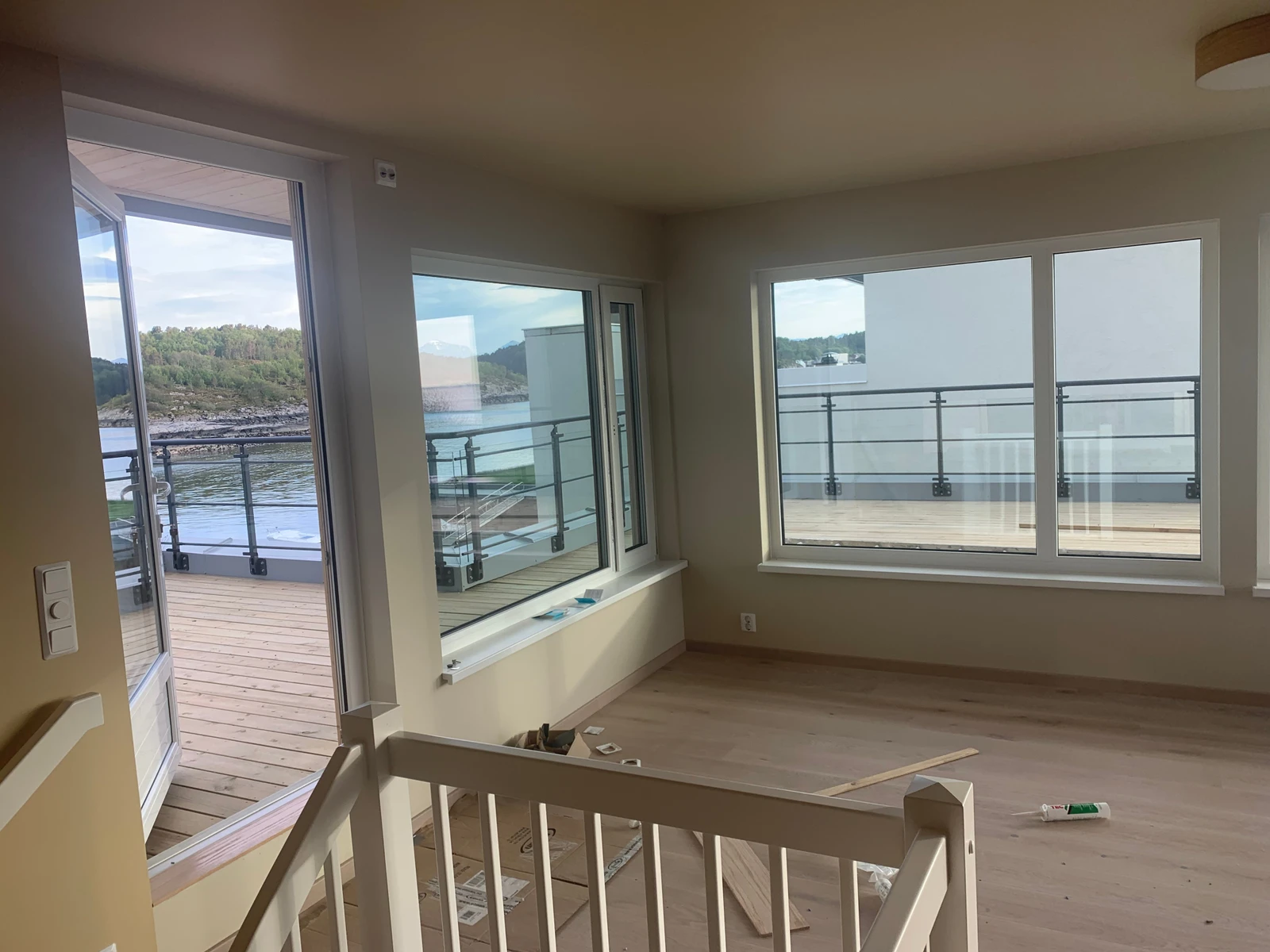 Utgang fra loftstue til takterrasse Galleribilde