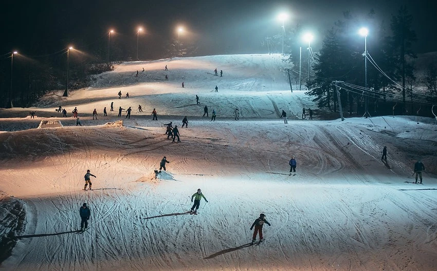 Egen slalåmbakke i Myra Galleribilde