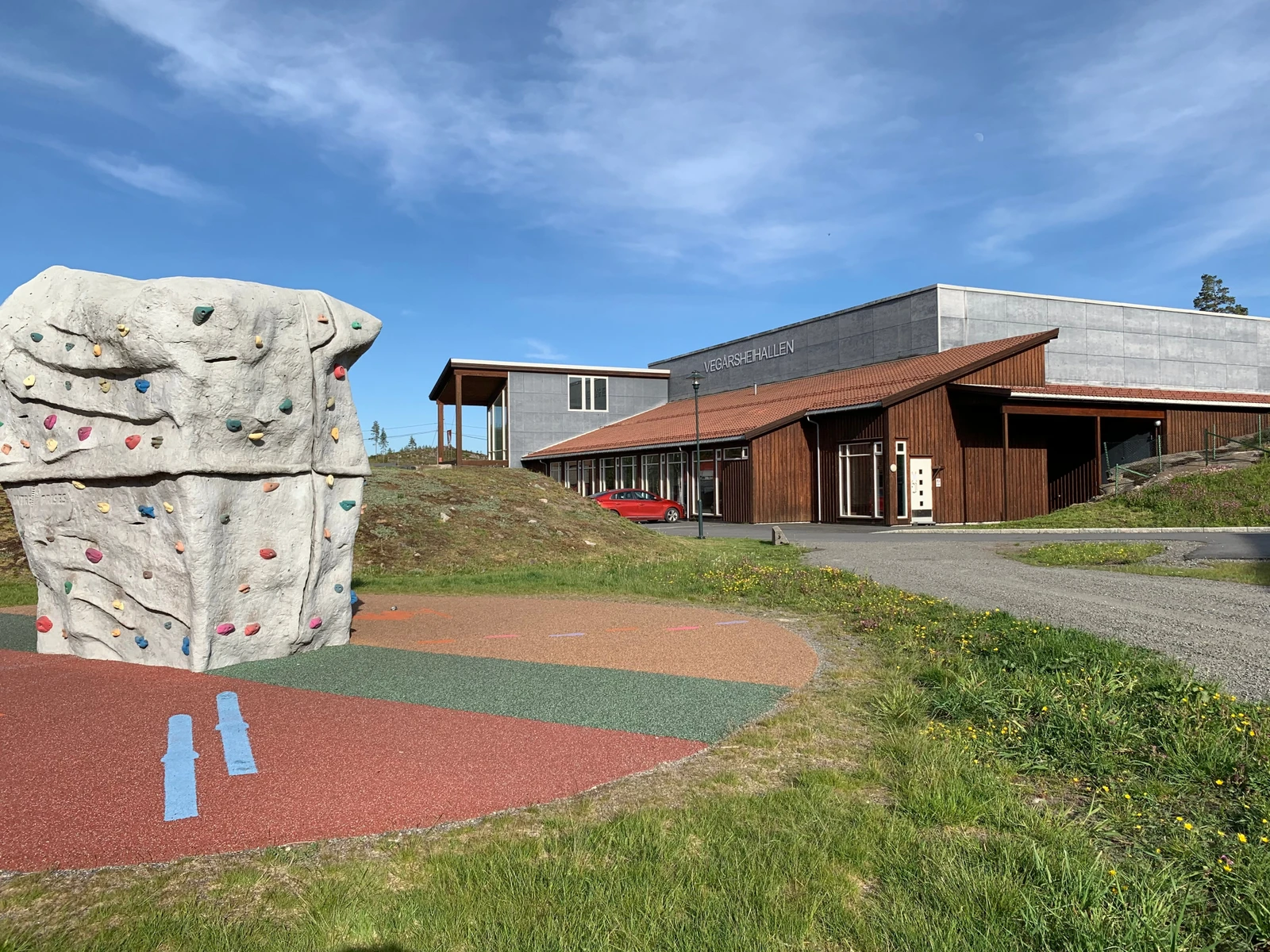 Idrettshall og aktivitetsområde i Myra Galleribilde