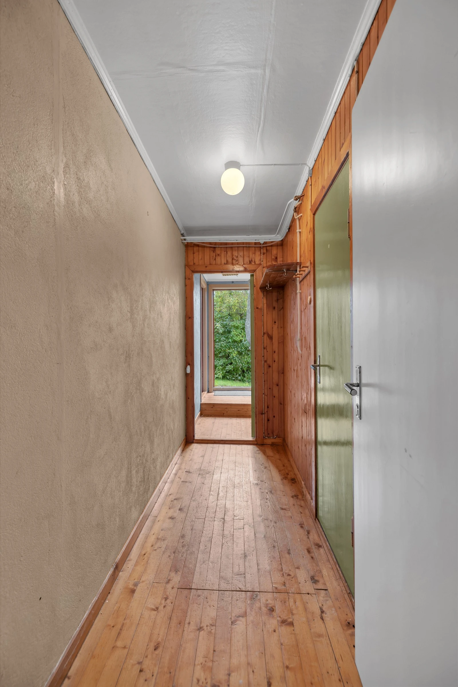 I fremre del av u. etasjen er det innredet godkjent utleiedel Galleribilde