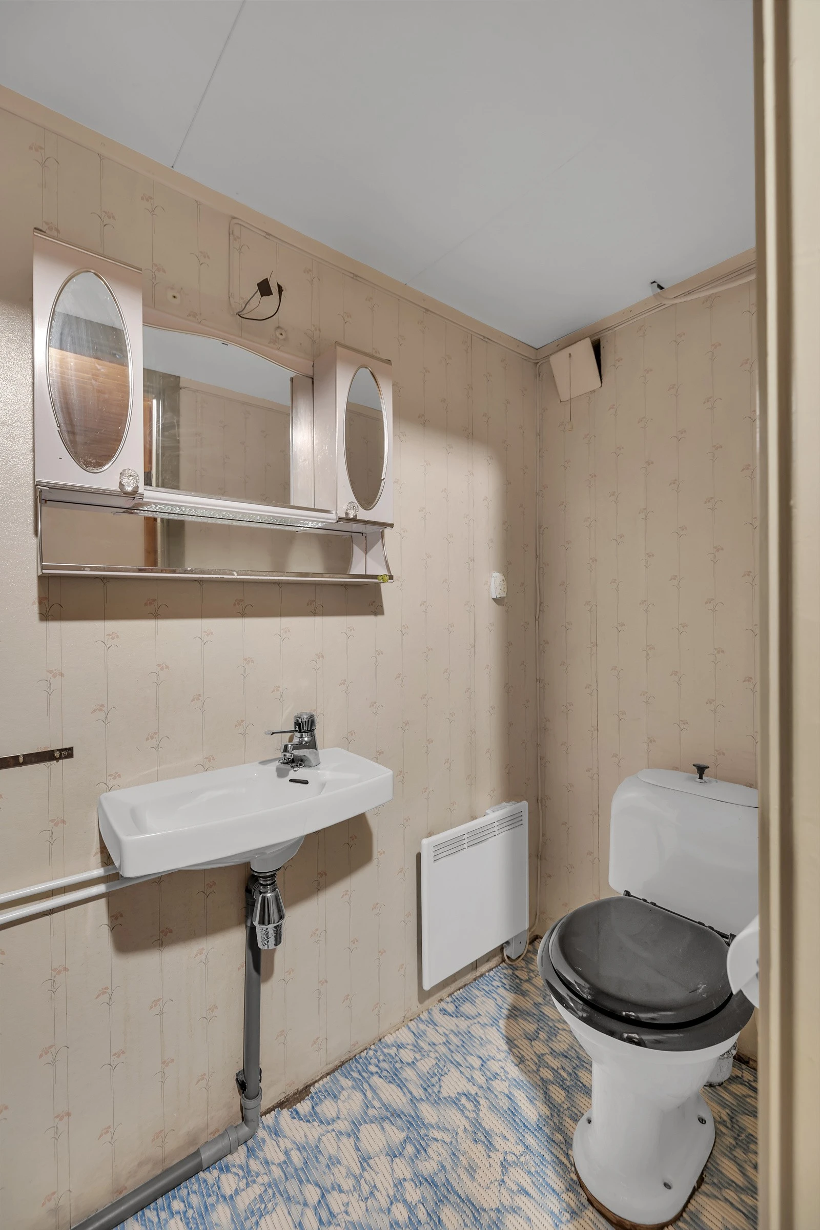 Bad, utleidel Galleribilde