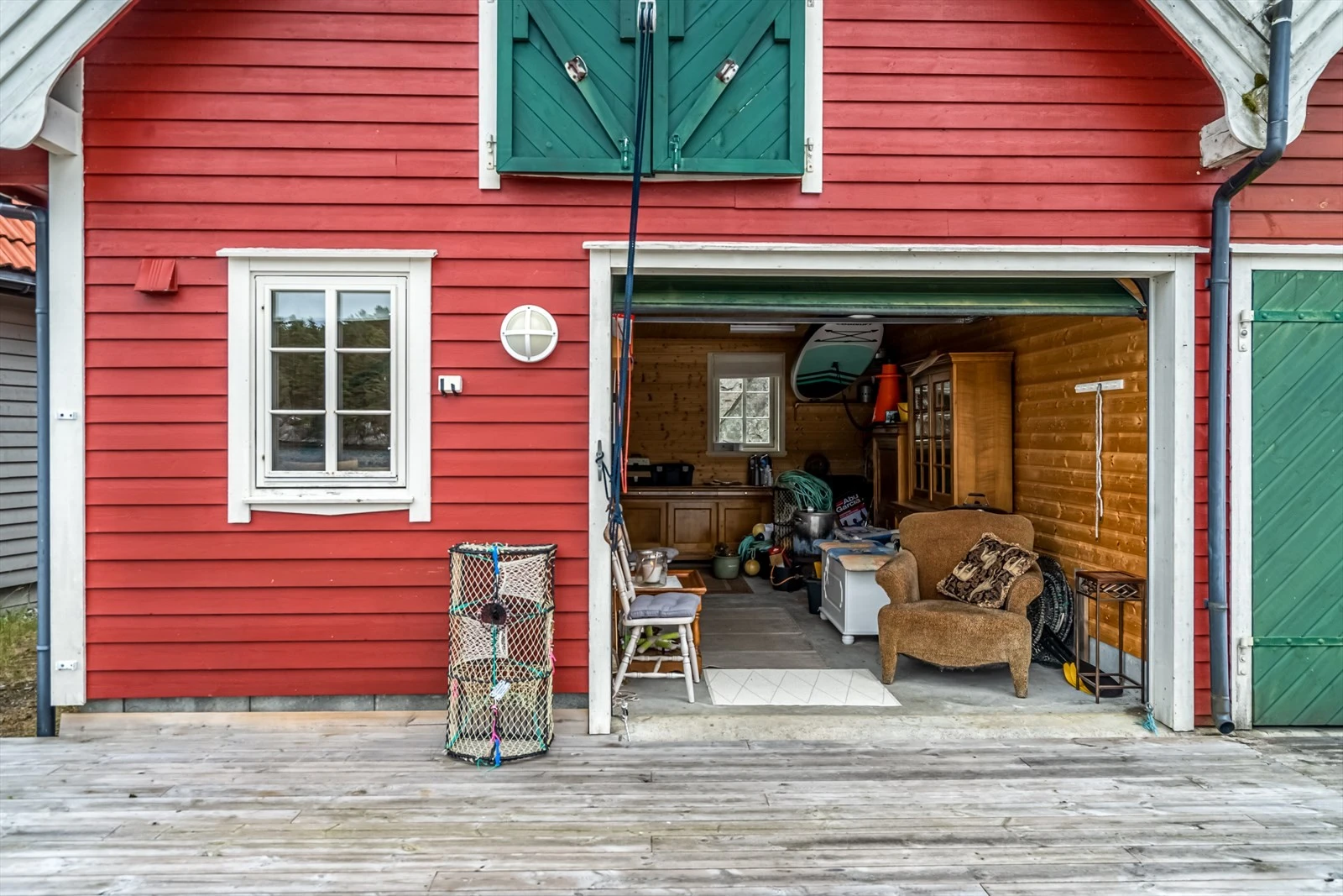 Praktisk garasjeport Galleribilde