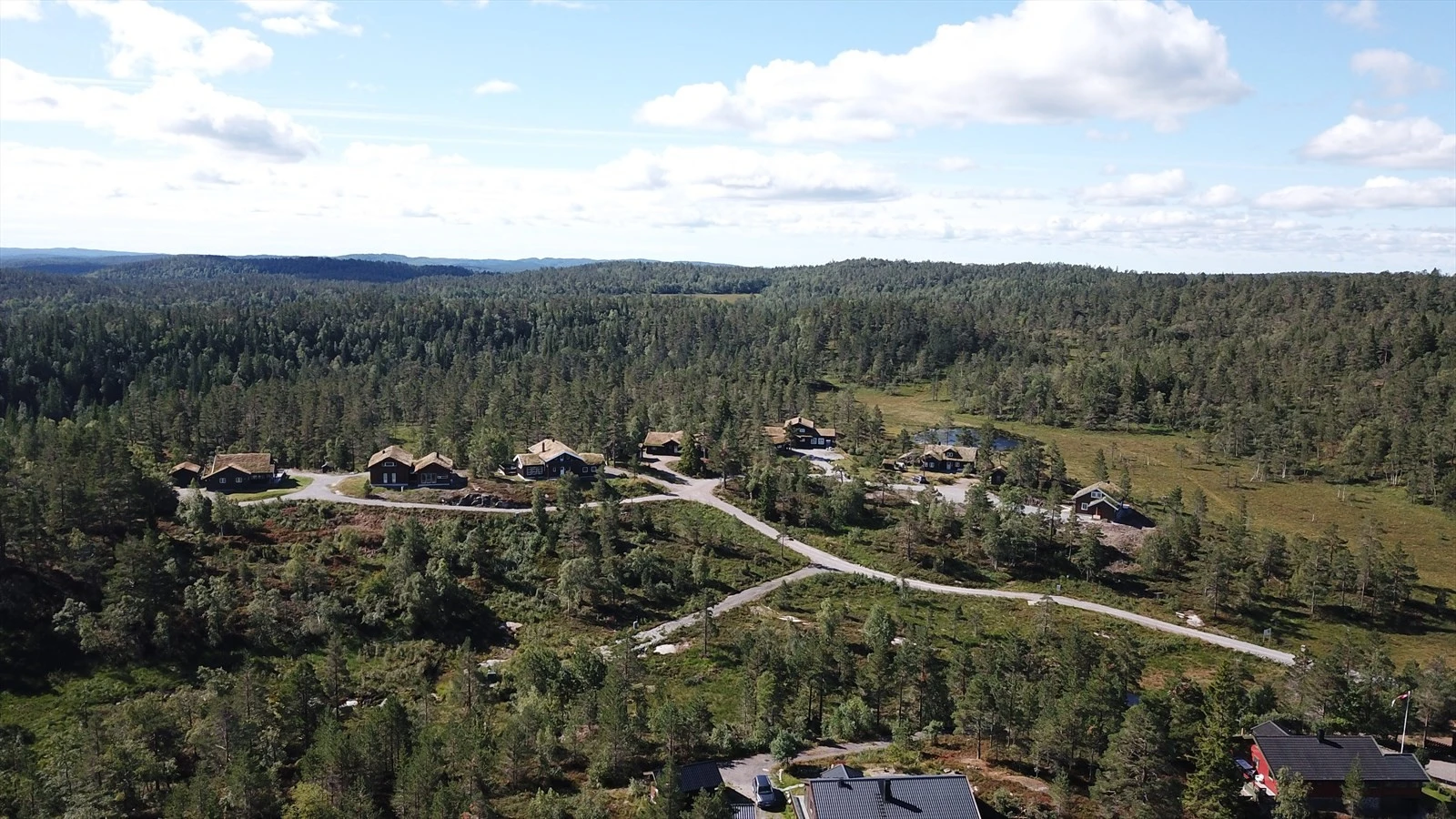 Det er flotte oppkjørte skiløyper i området og rundt Abusdalsnuten vinterstid Galleribilde