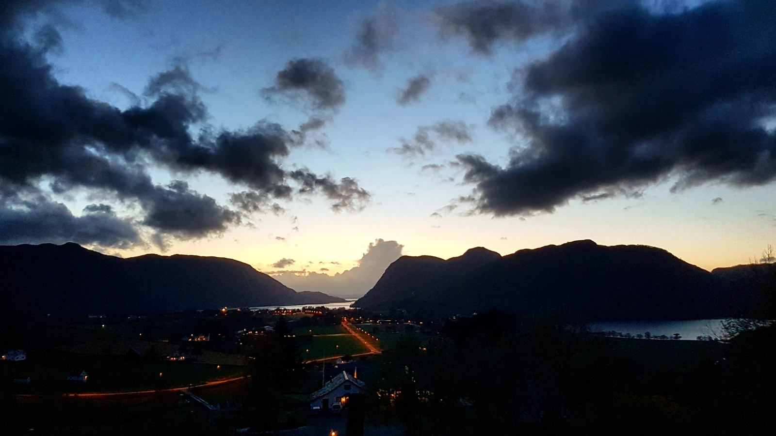 Kveldsutsikt Galleribilde