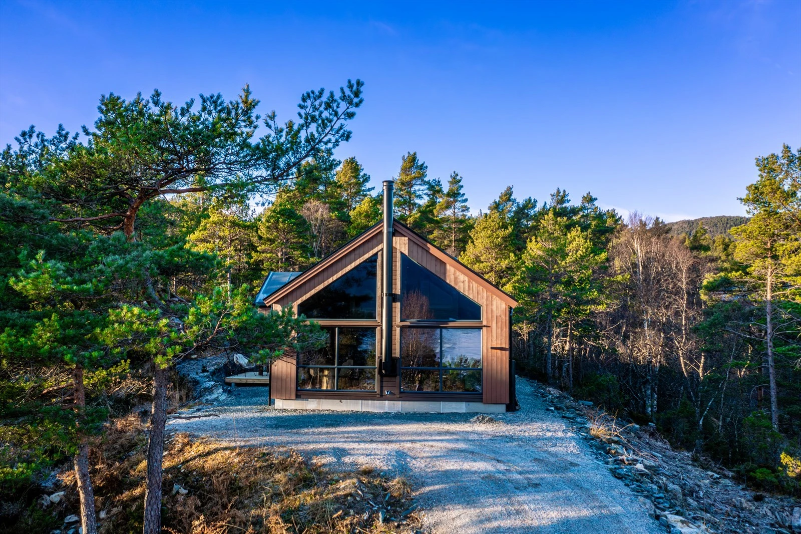 Barlind Hyttegrend ligger fint og idyllisk til i Barlindbotn. Galleribilde