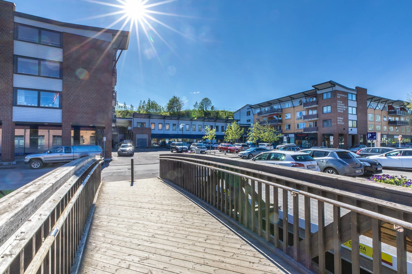 Rotnes Sentrum Galleribilde