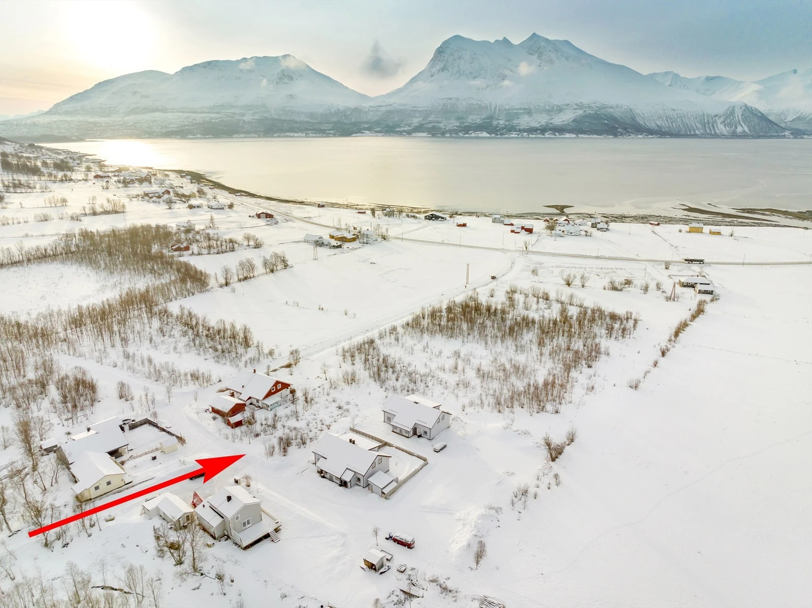 Velkommen til Straumsvegen - Presentert av Garanti Eiendomsmegling! Galleribilde