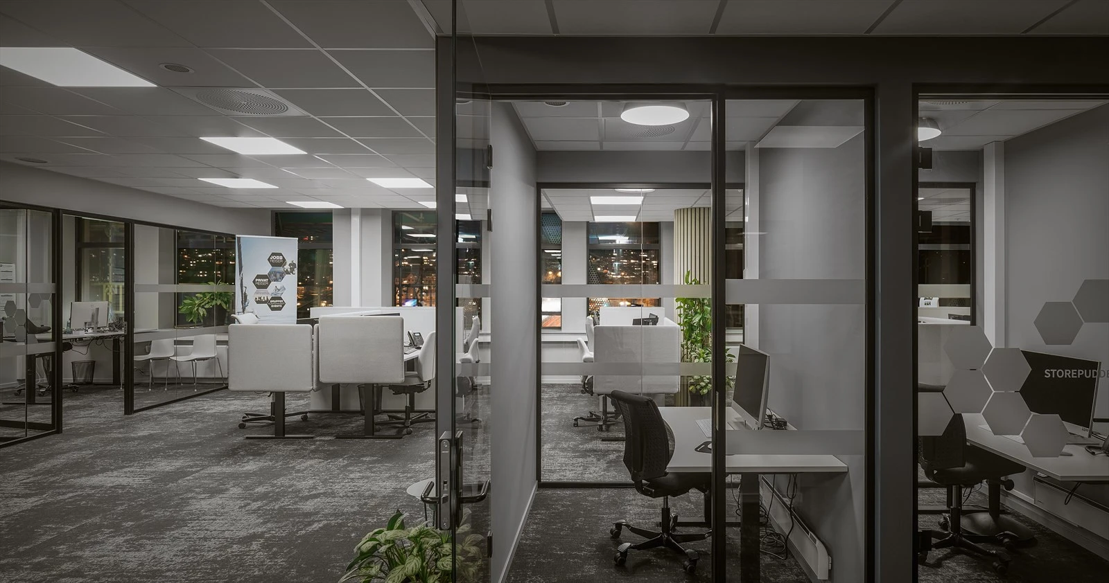 Bilde fra annen leietaker. Gode
muligheter for nye leietakere til å påvirke valg av kvalitet og innredningsløsninger Galleribilde