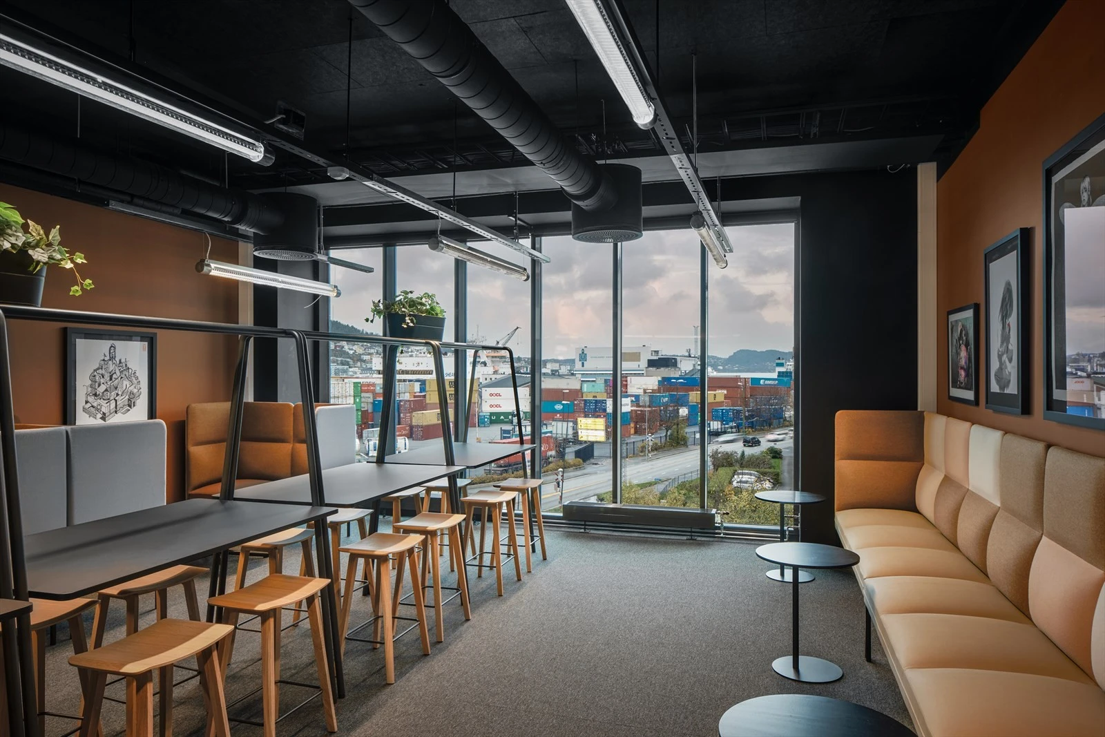 Bilde fra annen leietaker. Gode
muligheter for nye leietakere til å påvirke valg av kvalitet og innredningsløsninger Galleribilde