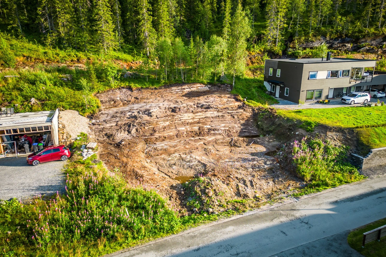 EIE eiendomsmegling ønsker velkommen til Langbergan 56 - En unik mulighet til å sikre seg en tomt i det populære nye byggefeltet. Galleribilde