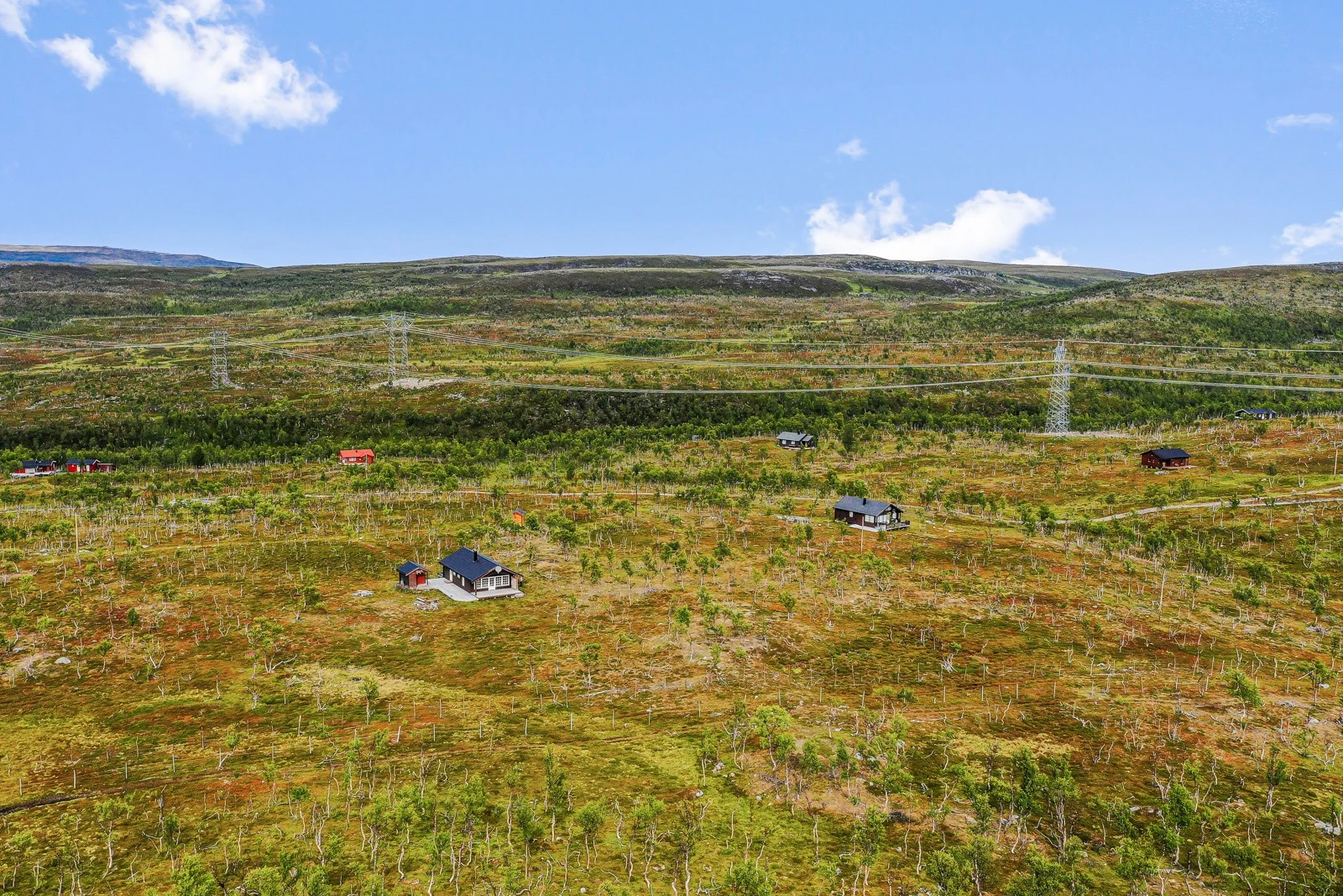 Hytten ligger ca. 25 minutter øst for Alta Galleribilde