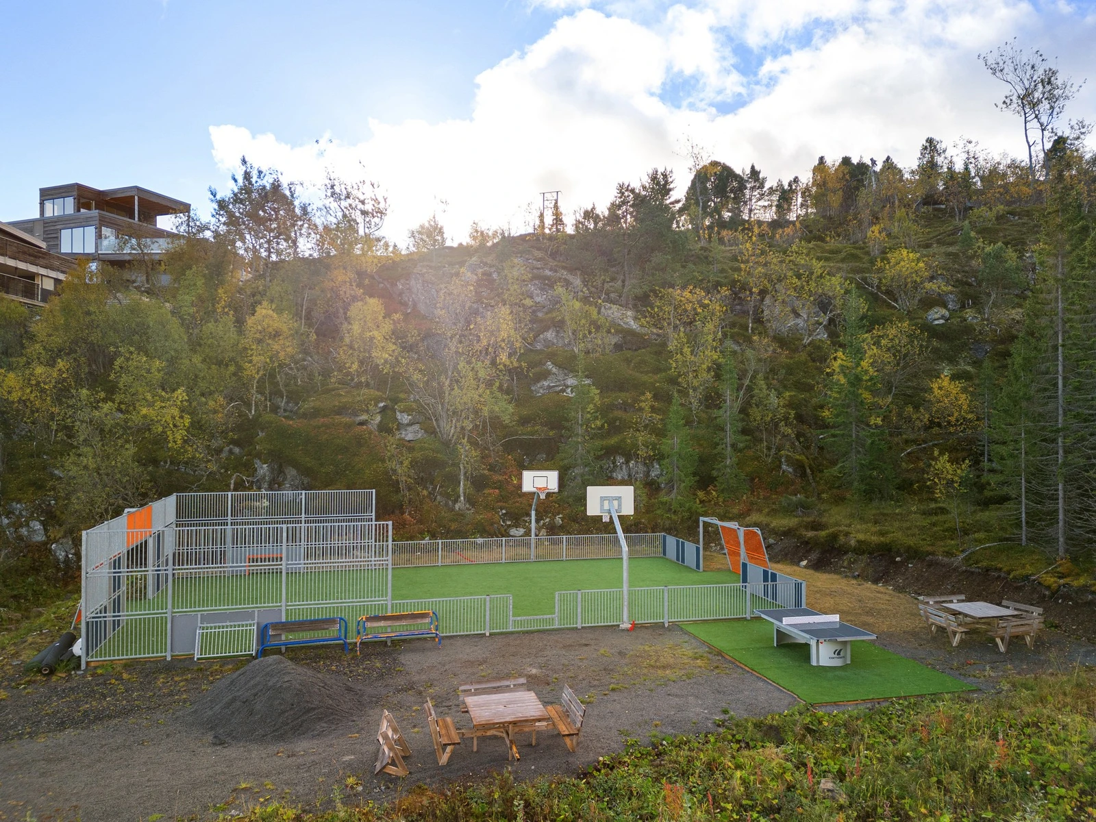 Flotte lekeplasser i boligfeltet Galleribilde