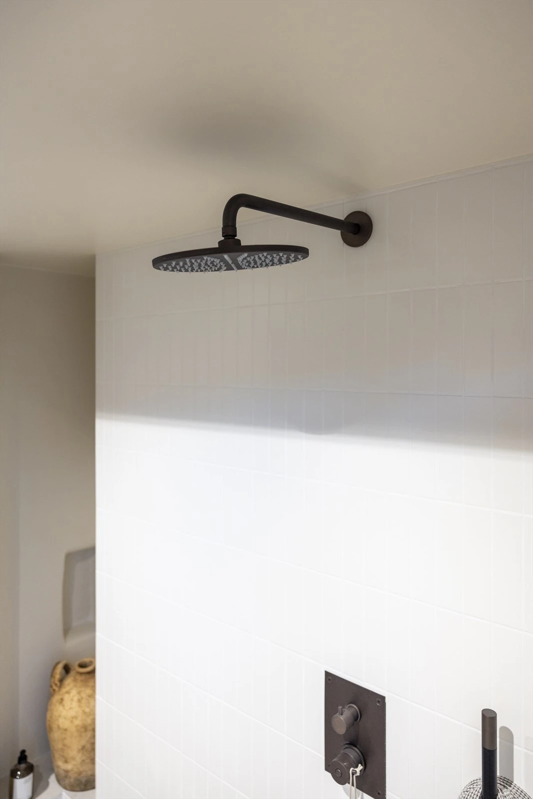 Regnfallsdusj i bronse fra Tapwell. Galleribilde