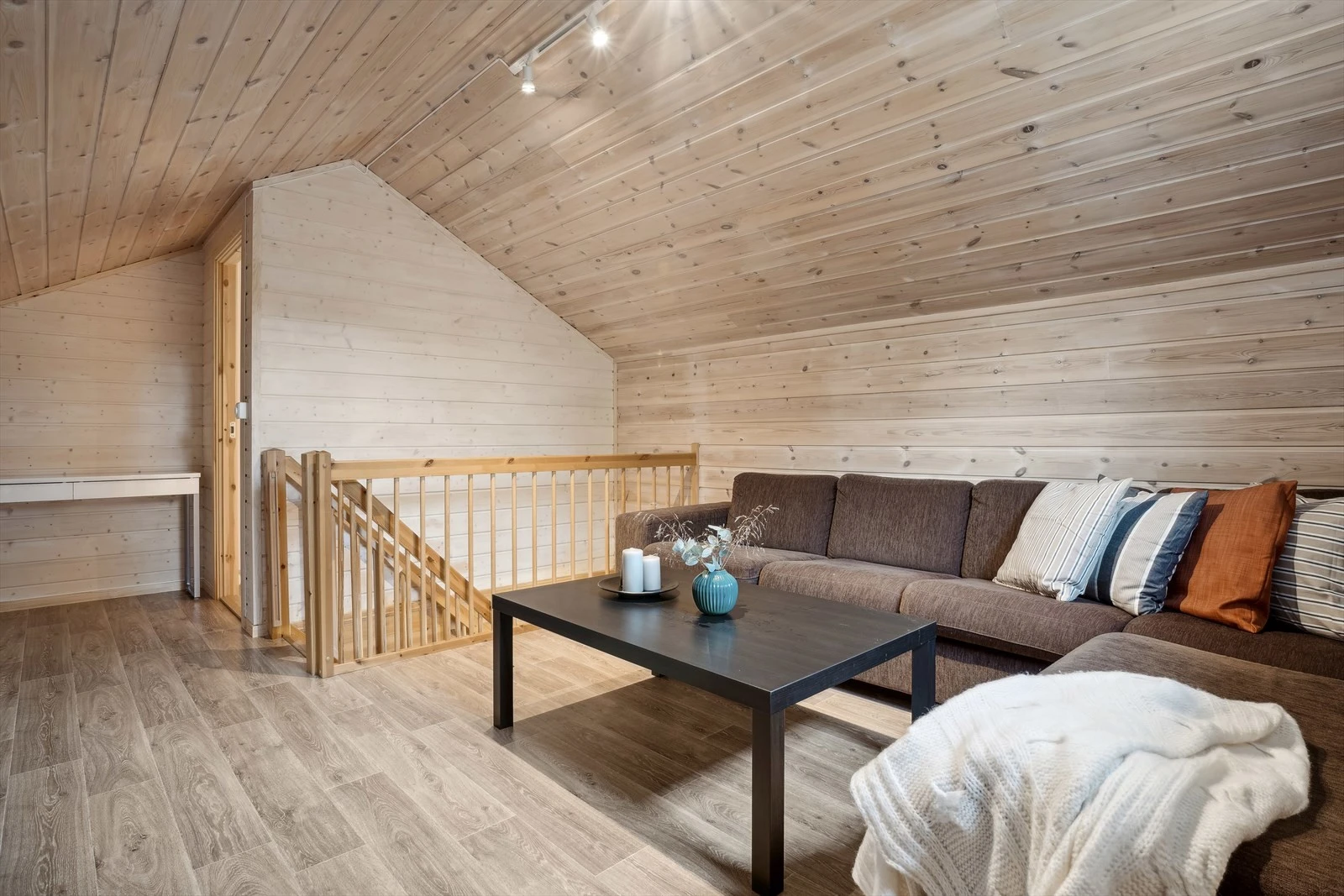 Loftstue Galleribilde