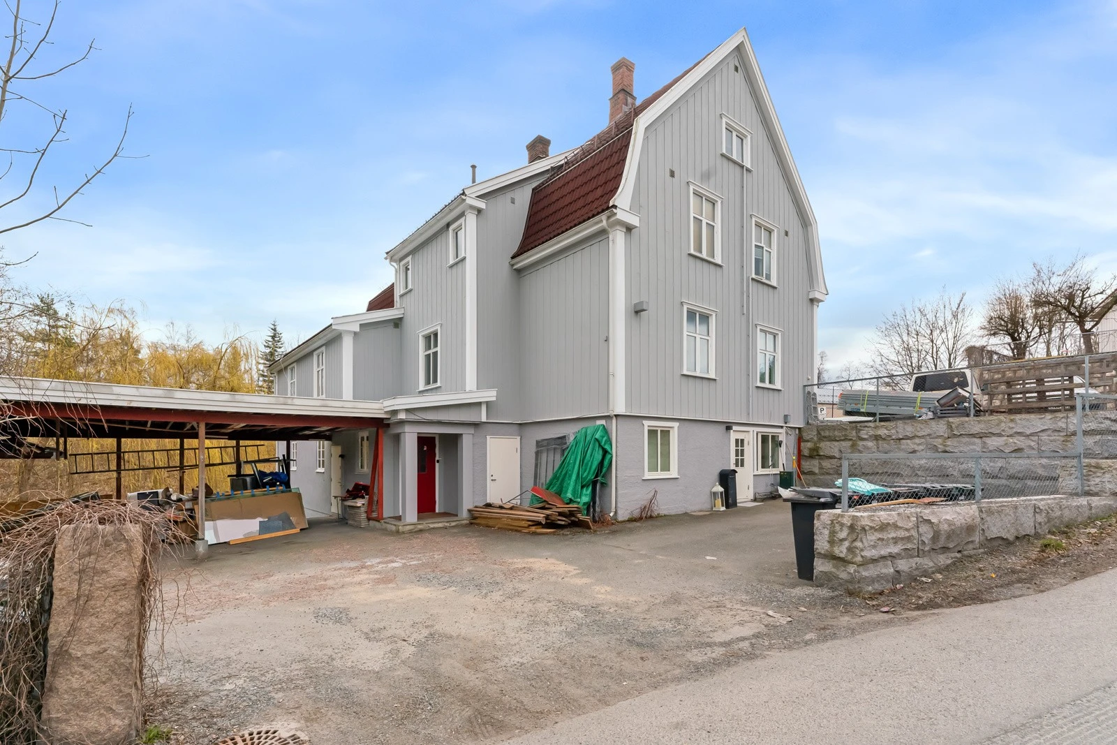 1. etasje er regulert til næring, mens de øvre etasjene er regulert til bolig. Galleribilde