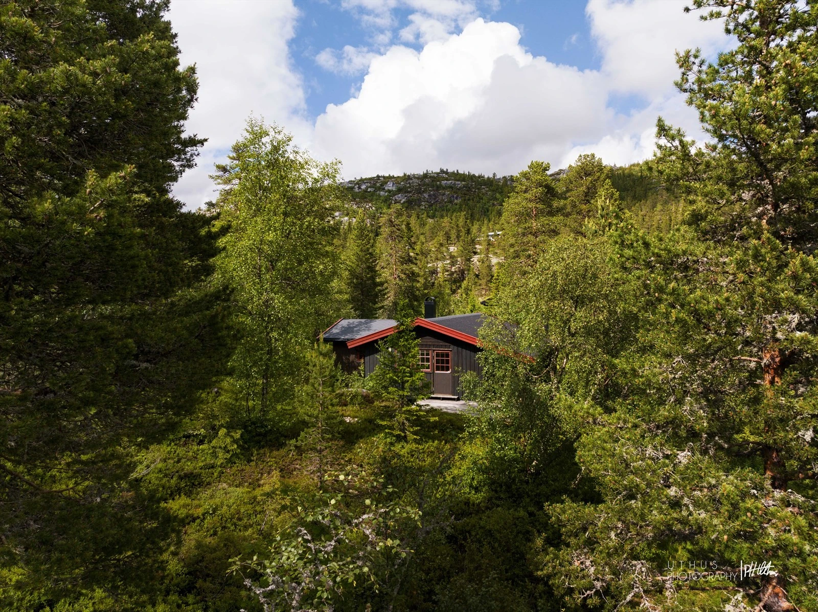 Fra hytta er det kun en 10-minutters biltur til Norefjell skianlegg. Galleribilde