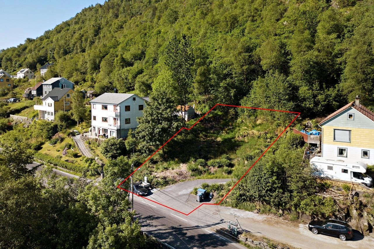 Illustrert markering av tomten. Tegningen kan avvike fra faktiske grenser. Galleribilde