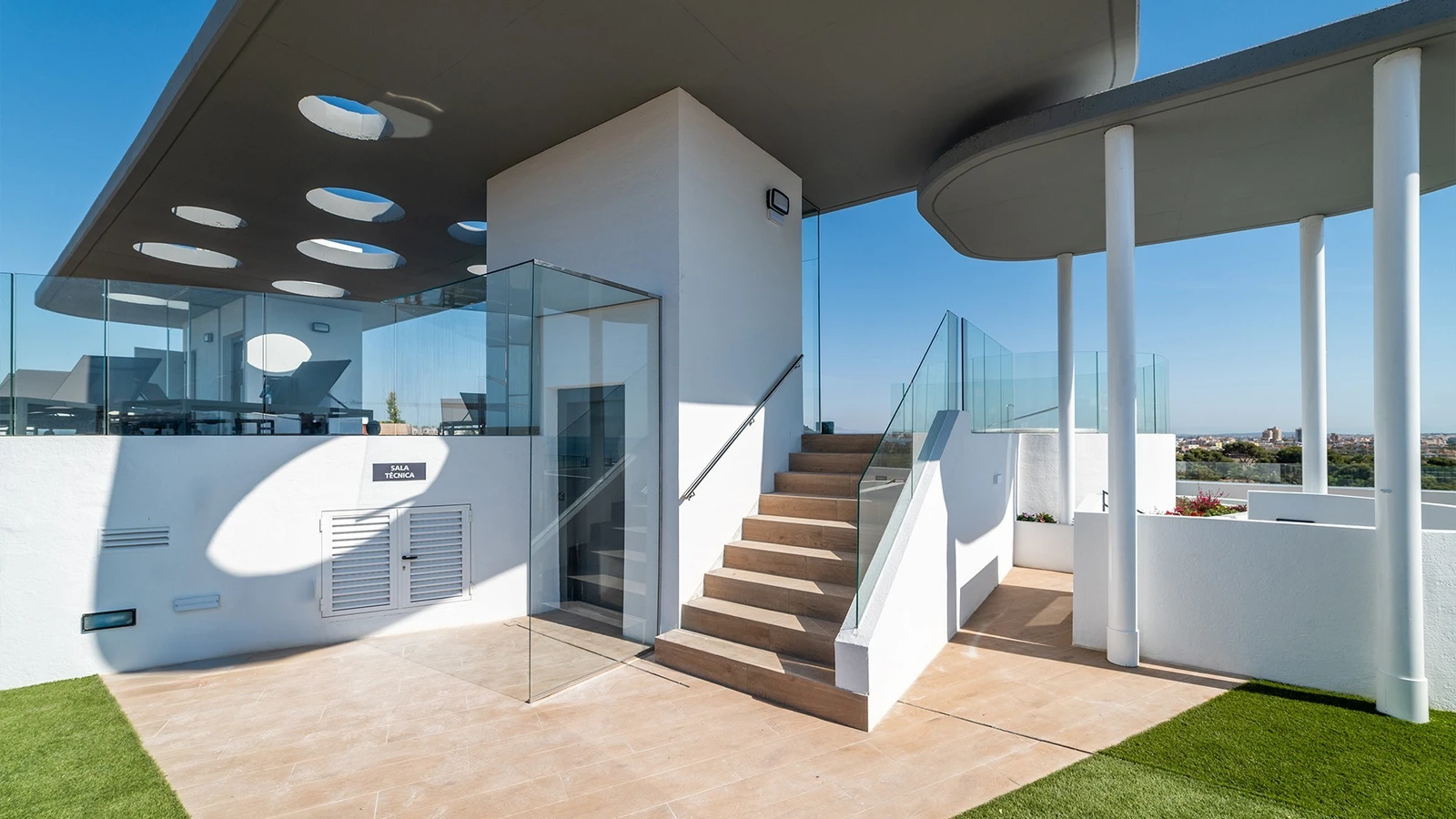 Takterrasse juli 24. Galleribilde