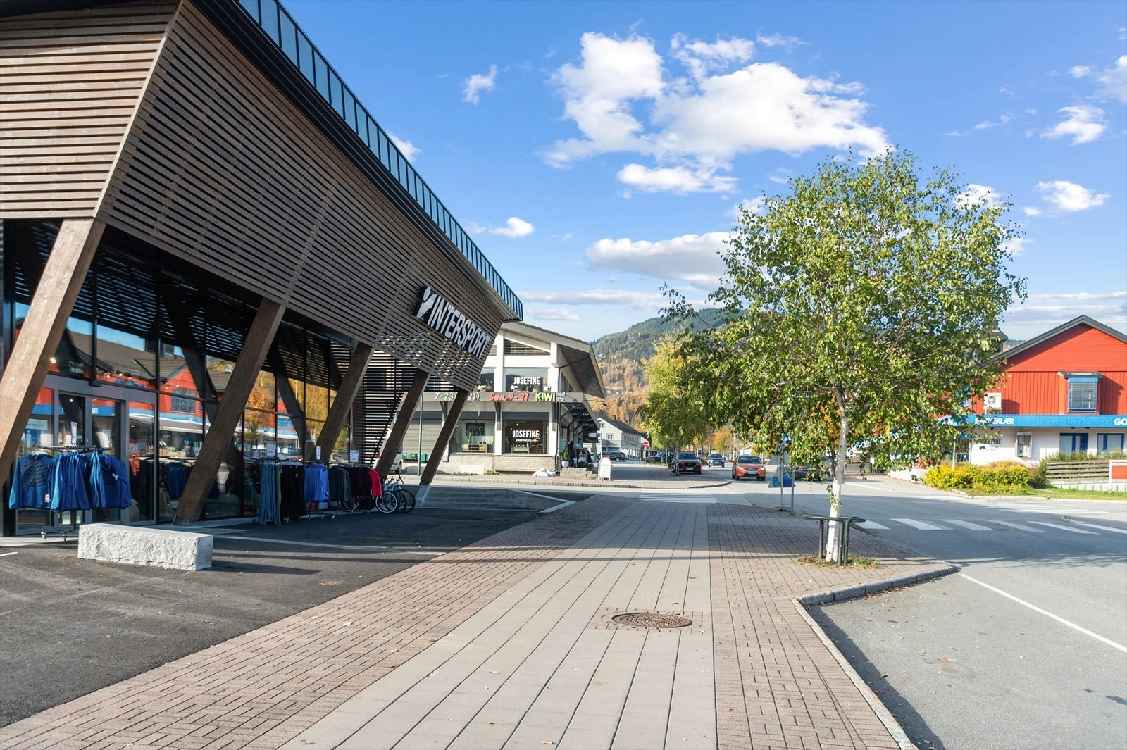 Sentrum av Gol med mange fine muligheter. Galleribilde