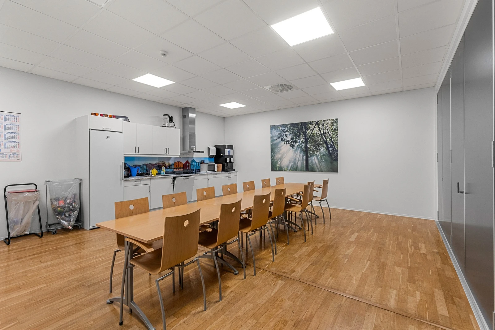 Spiserom på ca. 50 kvm. Galleribilde