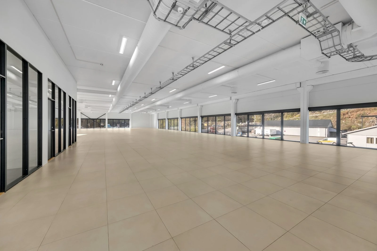 Åpent salgsareal Galleribilde