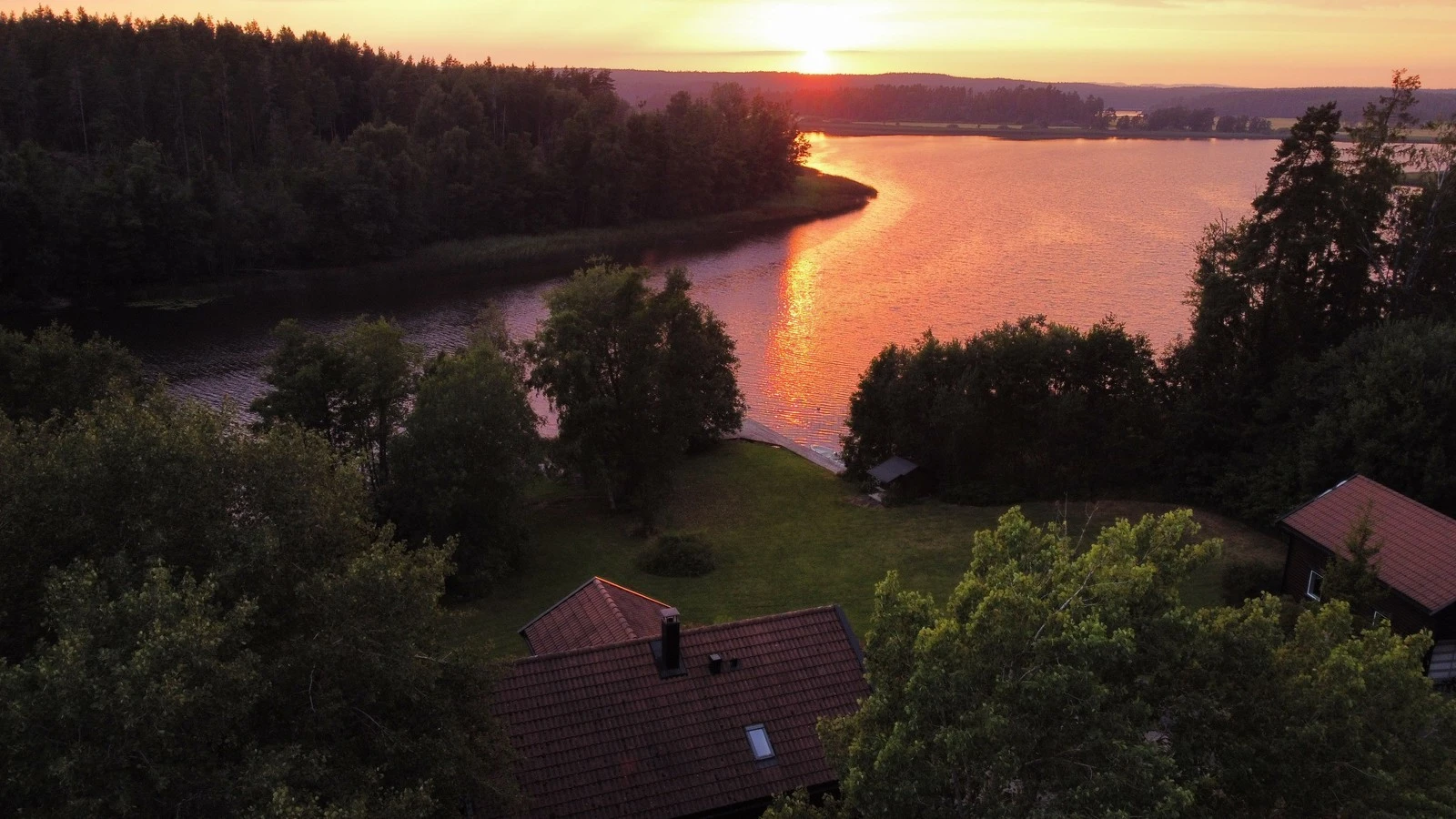 Vakker solnedgang i Vansjø Galleribilde