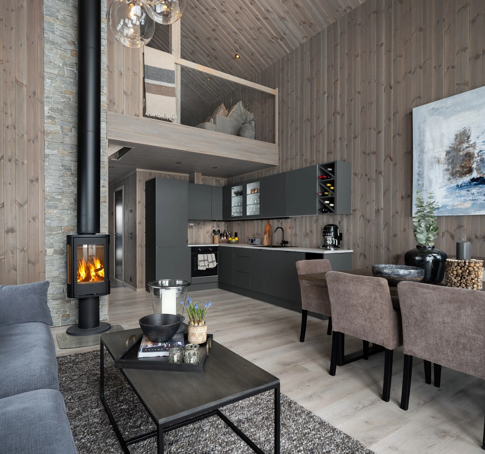 Fjellbu - Stue kjøkken. (Bilde fra solgt hytte. Standard vil kunne avvike.) Galleribilde