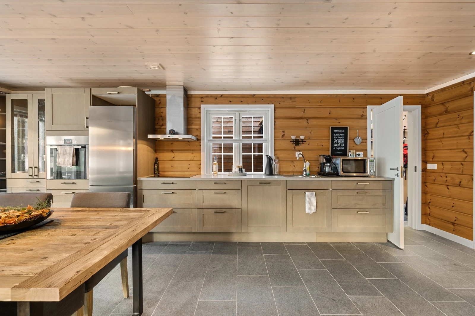 284281_DSC07141 Galleribilde