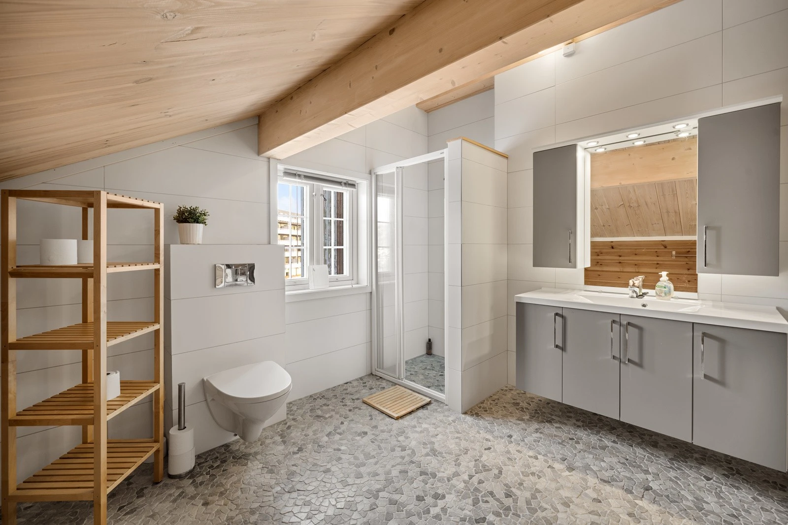 284281_DSC07211 Galleribilde