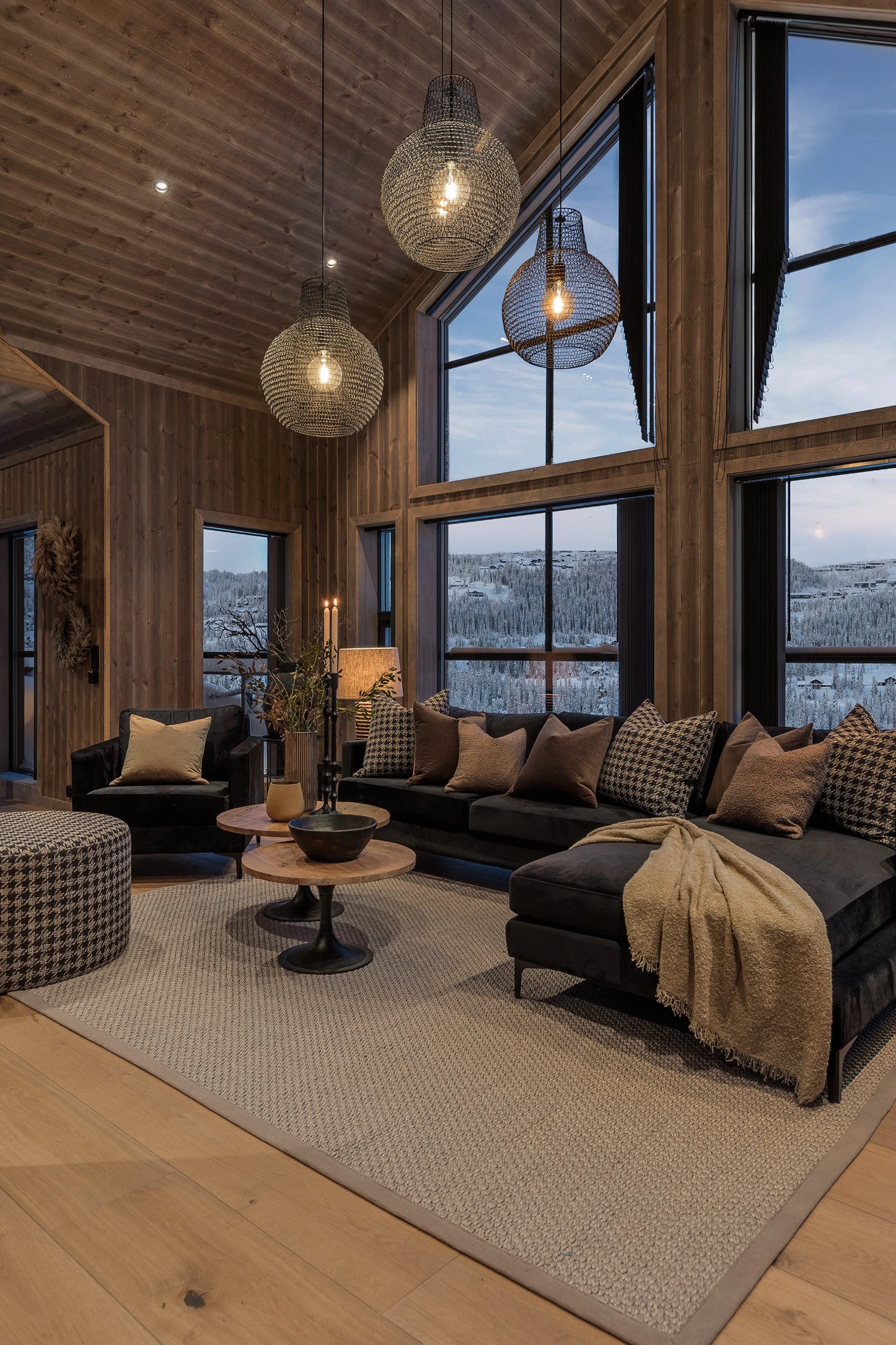 God takhøyde gir både en god romfølelse og en god atmosfære. Galleribilde