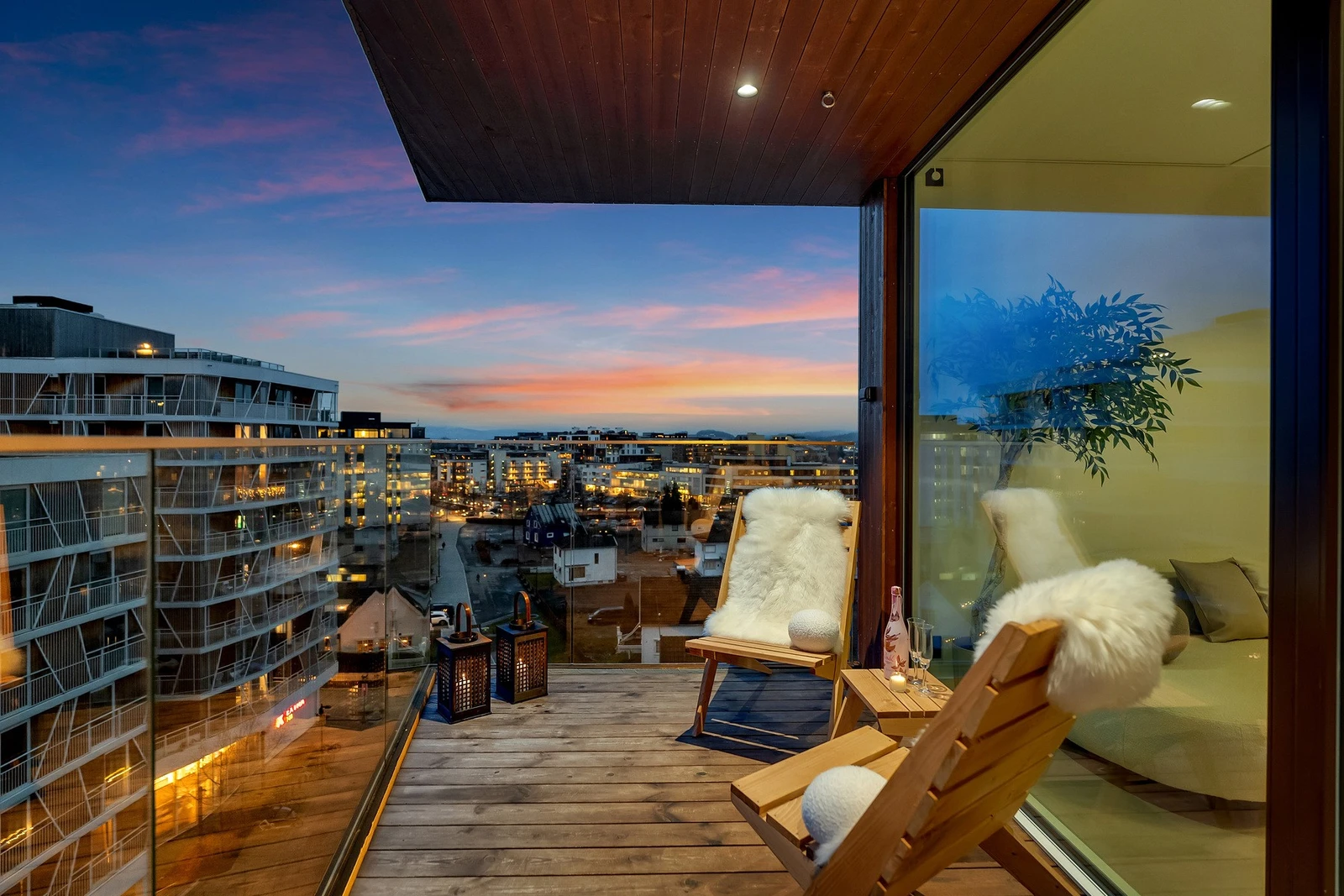 Flott leilighet med utsikt over Lillestrøm! Leiligheten ligger i 7.etg. Galleribilde