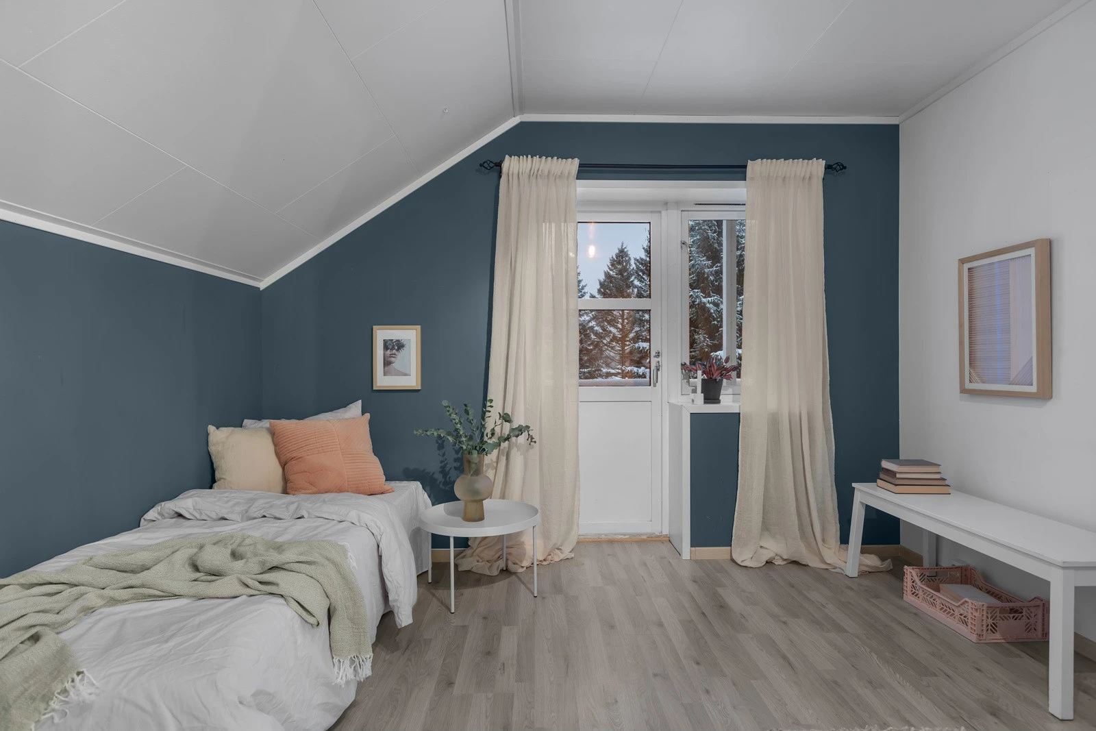 Herfra går du ut til sørvendt verdana på ca. 11.5m2 Galleribilde