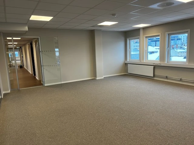 Bilde er fra etasjen under og viser et eks på hvordan lokalet kan bli etter tilpasning. Galleribilde