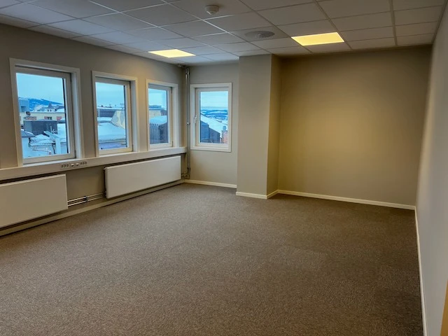 Bilde er fra etasjen under og viser et eks på hvordan lokalet kan bli etter tilpasning. Galleribilde