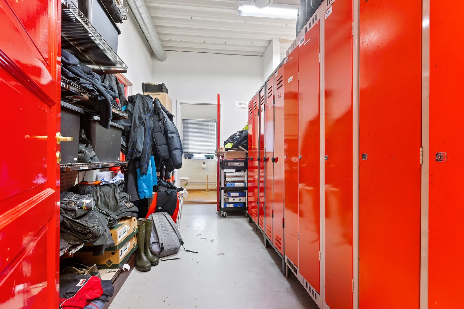 Garderober Galleribilde