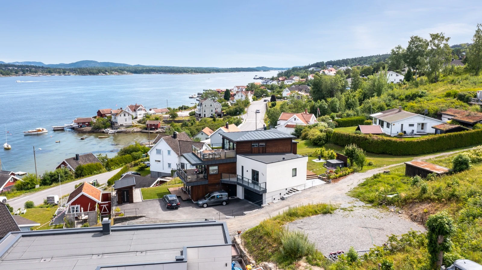 Flott utsikt fra tomt! Galleribilde