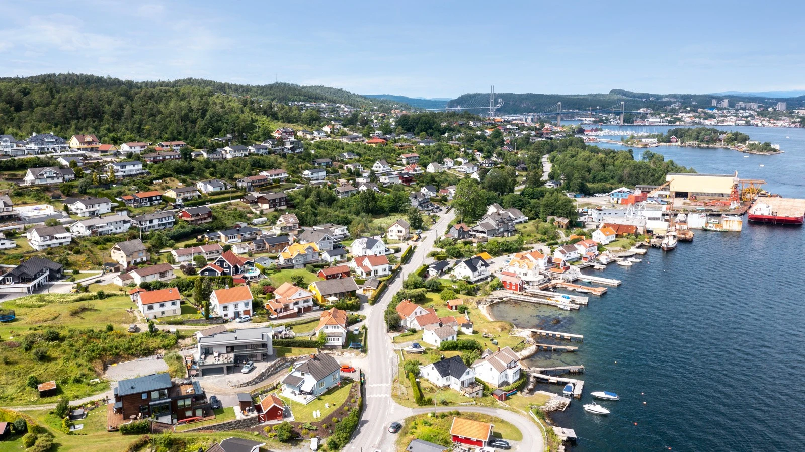 Fra tomten er skjærgården i umiddelbar nærhet. Galleribilde