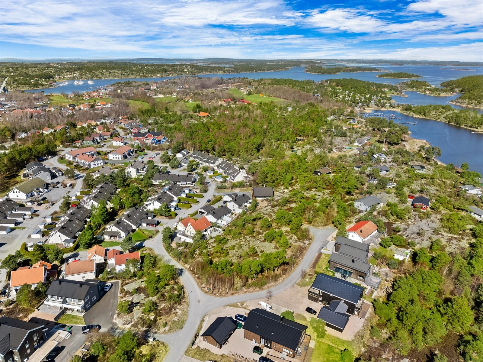 Herfra er det kort vei til blant annet nye Hvaler barne- og ungdomsskole. Galleribilde