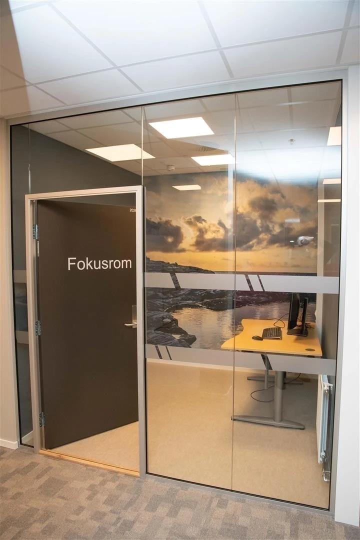 Et eksempel på feridig innredet kontorlokale i et av byggene. Galleribilde