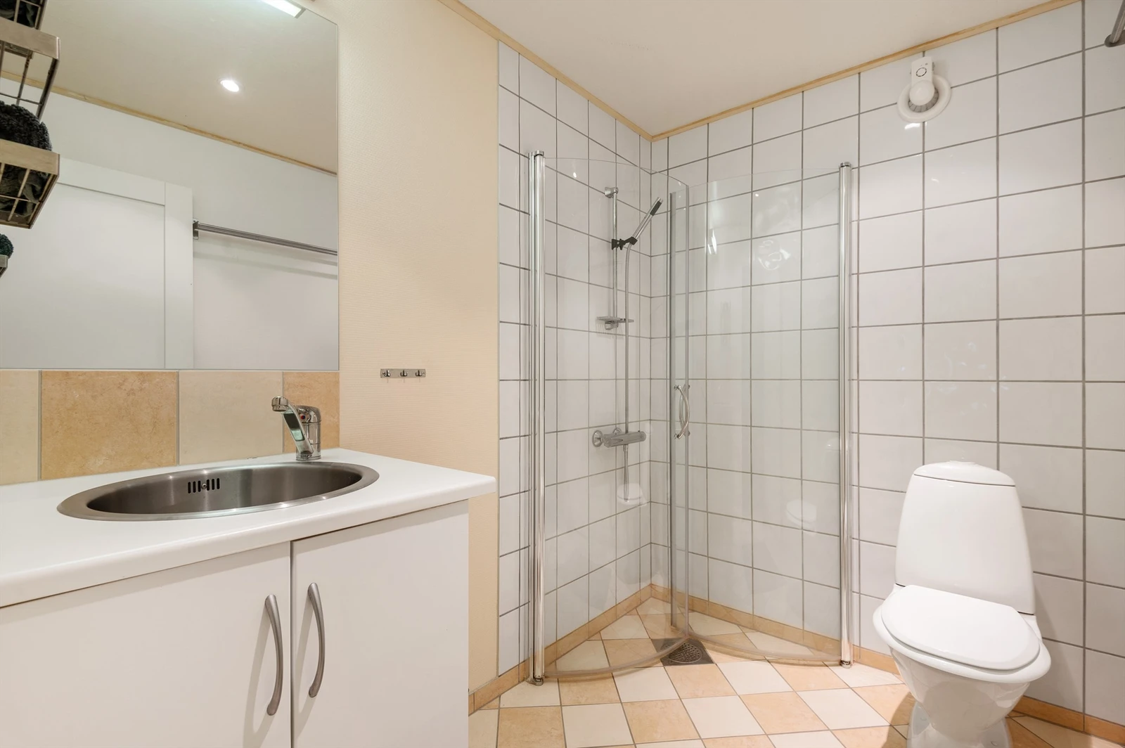 Baderom i 2. etasje; 3,5 kvm. Galleribilde